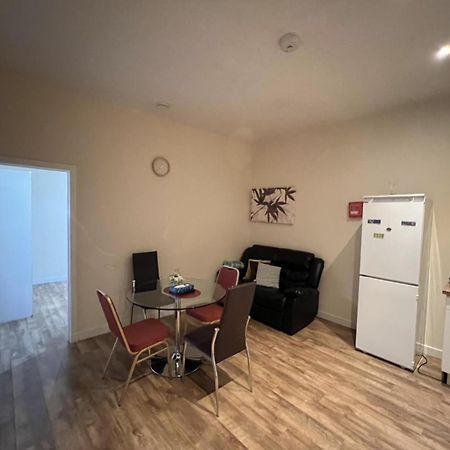 Aberdeen Stay Central 2-Bedrooms Apt-No Party Kültér fotó