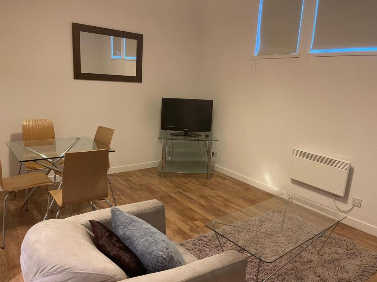 Aberdeen Stay Central 2-Bedrooms Apt-No Party Kültér fotó