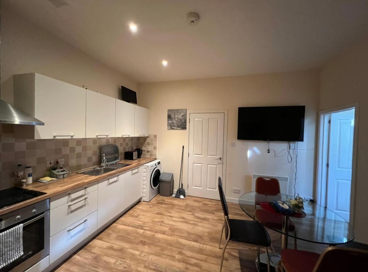 Aberdeen Stay Central 2-Bedrooms Apt-No Party Kültér fotó