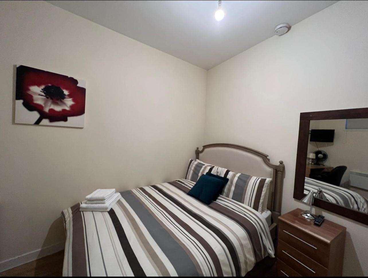 Aberdeen Stay Central 2-Bedrooms Apt-No Party Kültér fotó